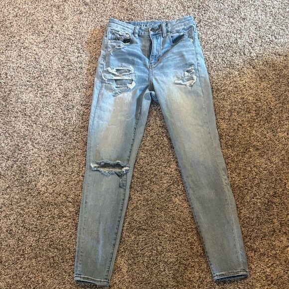 American Eagle Stylish Light Blue Distressed Women's Jeans - Picture 1 of 4